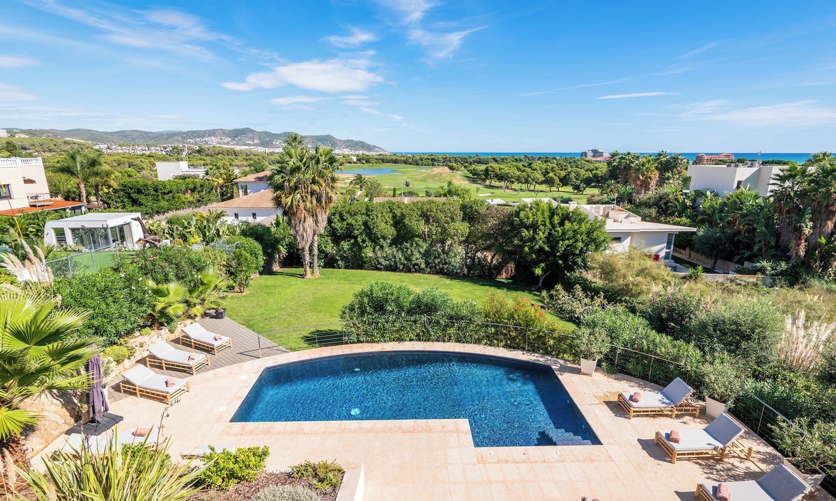 Vallpineda Villa | Villa Miramar by Glasir Homes