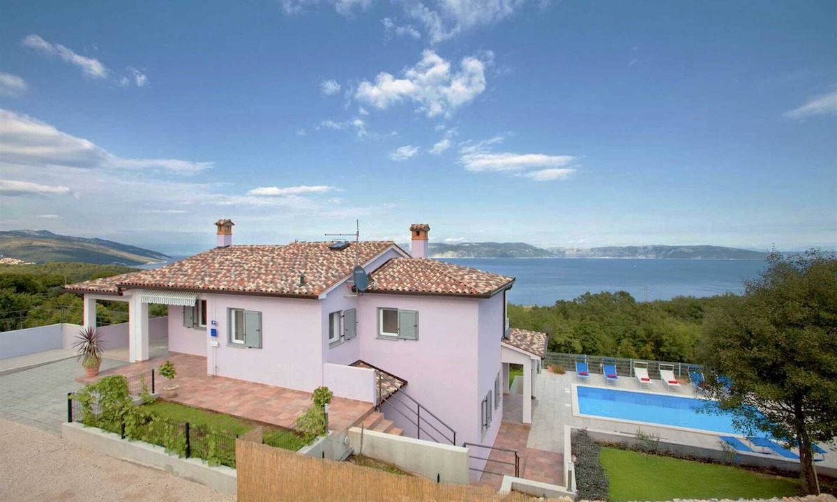 Crni Villa | Villa Mirta an peaceful escape near beaches
