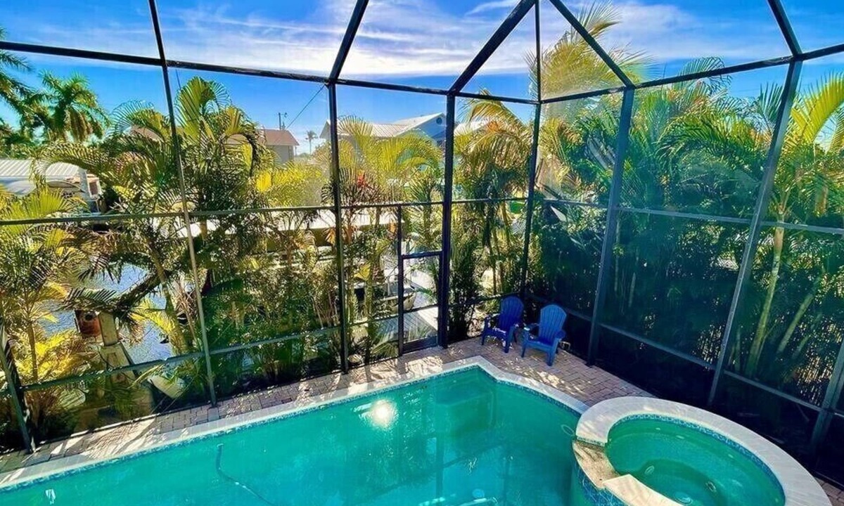 Matlacha Apartment | Villa Moana 2nd floor Apartment