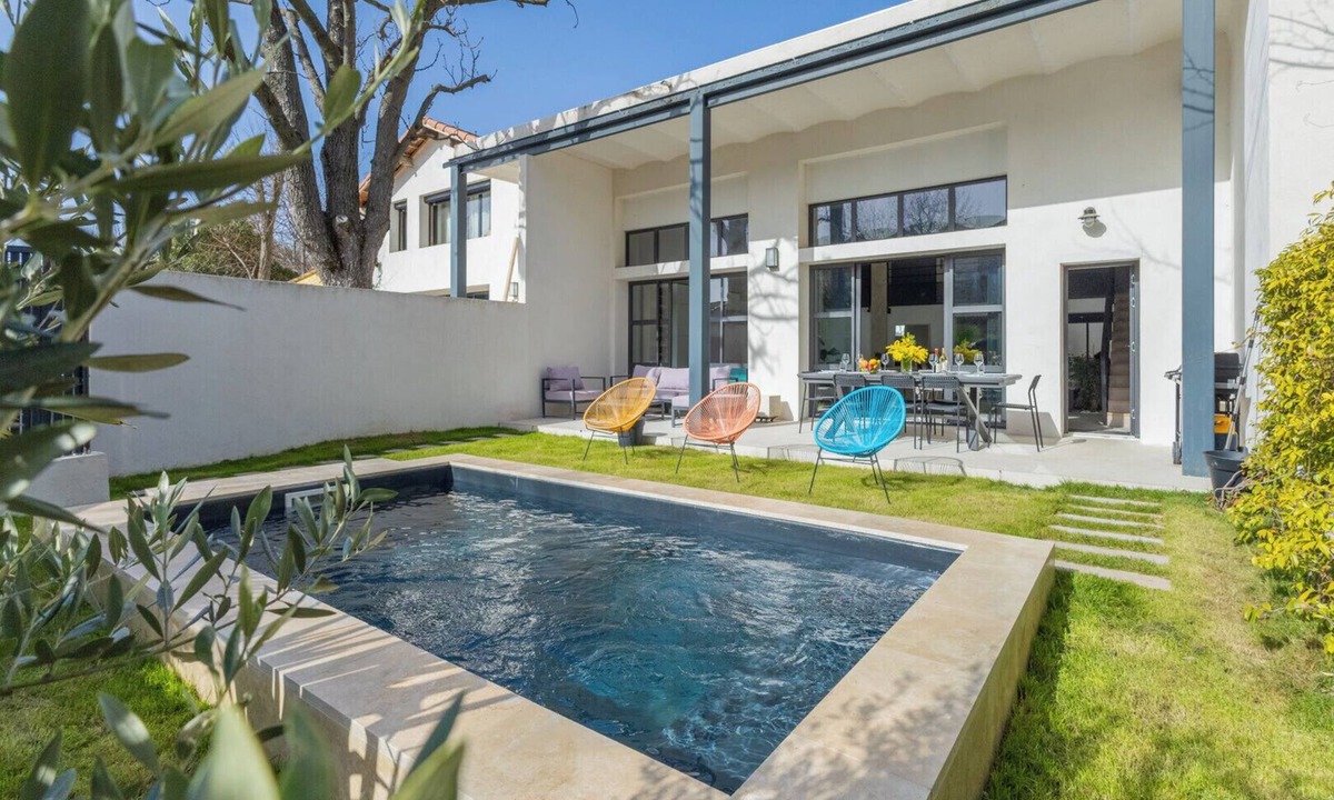Septemes-les-Vallons House | Villa moderne avec piscine - Proche Marseille