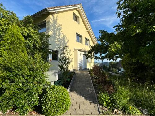 Ufhusen House | Villa Modern