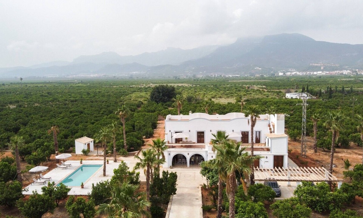 Corbera Villa | Villa 'Monsalva' with Private Pool, Wi-Fi and Air Conditioning