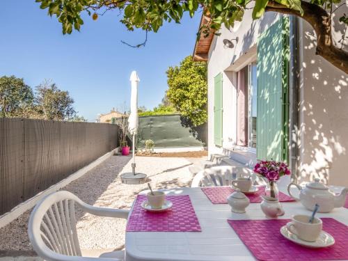 Le Mourillon Villa | Villa Mont des oiseaux by Interhome
