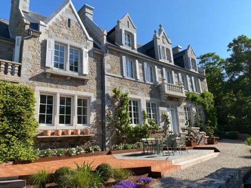 Saint-Jean-le-Thomas Hotel | Villa MONTGOMMERY