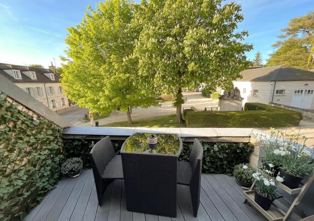 Pierrefonds Apartment | Villa Napoléon