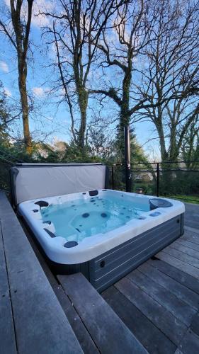 Saint-Jean-la-Poterie Villa | Villa Nature Salle de Sport Jacuzzi