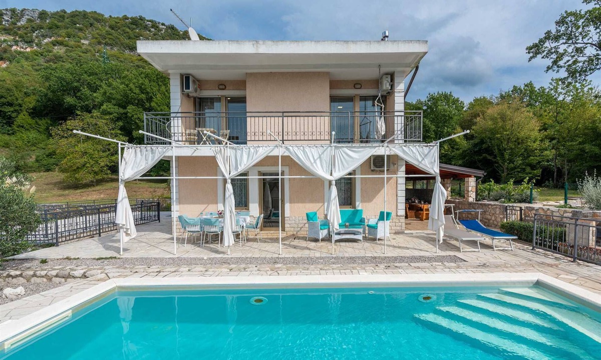Krizisce Villa | Villa Nature 44 by Aneo Travel