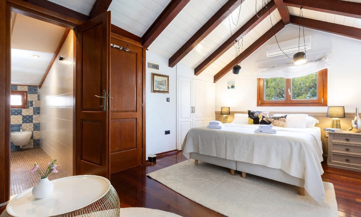 Loviste House | Villa Nauta - Peljesac, holiday home with whirpool