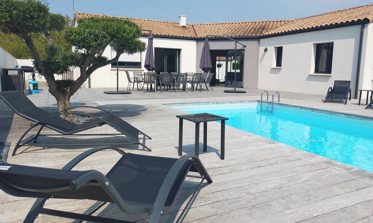 Saint-Mathurin Villa | Villa near Les Sables d'Olonne with private pool 15 minutes from the beaches!