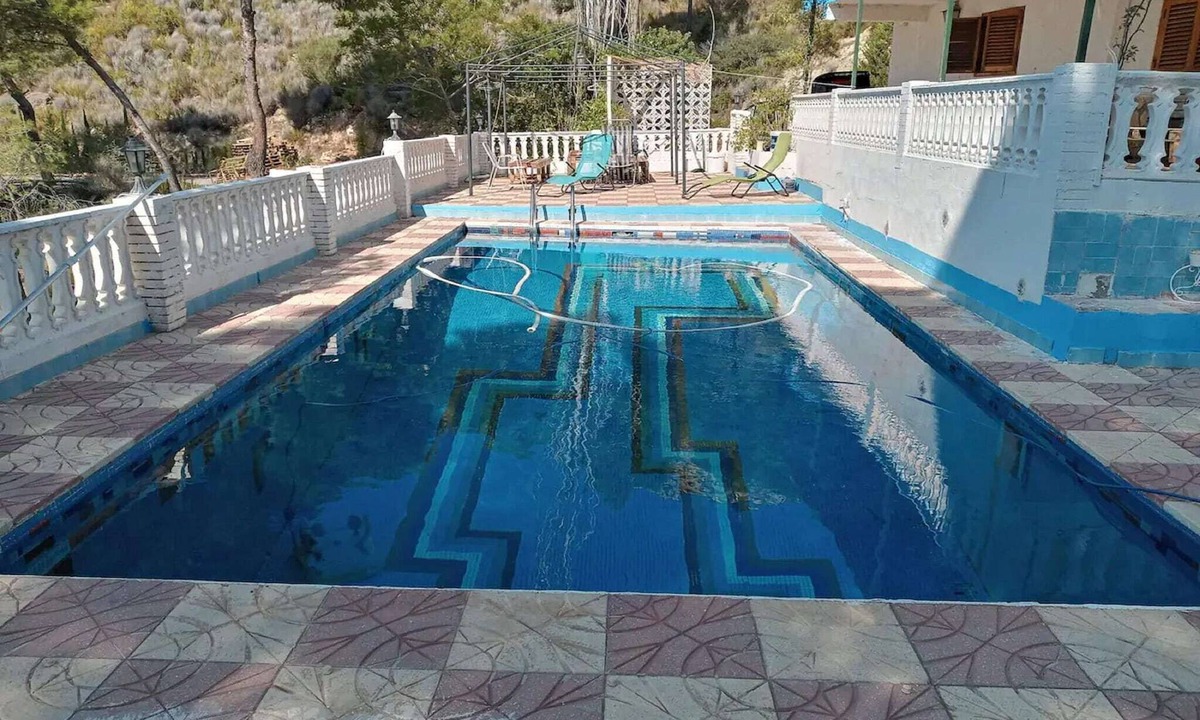 Chulilla Villa | Villa near Valencia with Private Pool