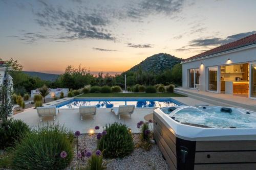 Velim Villa | Villa Nebesi ZadarVillas