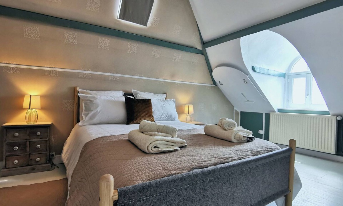 Villequier Bed & Breakfast | Villa Octavia Coliving: PRECIOUS room