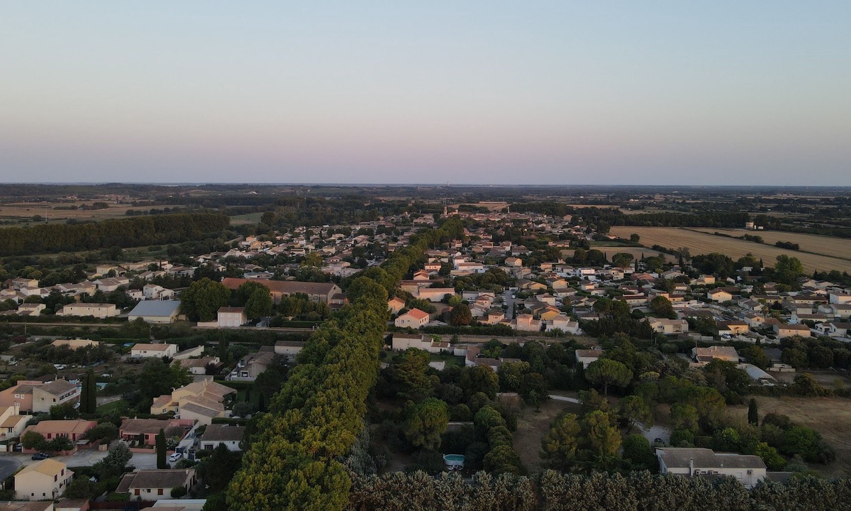 Le Cailar Villa | Villa of the bastide type, in the small Camargue ideally located