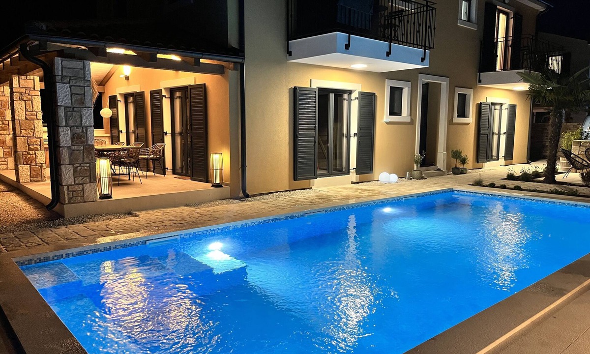 Smoljanci Villa | Villa Ohana - large heated pool, 4 bedrooms, 4 bathrooms, Croatia/Istria