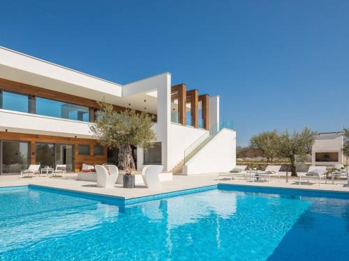 Vodnjan Villa | Villa Old Olive VIII by Interhome