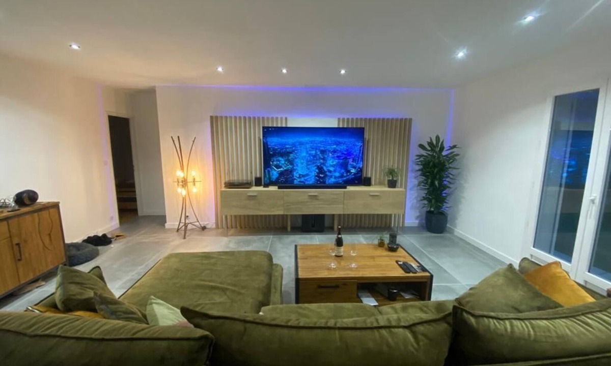 Baillargues Villa | VILLA ON THE MASSANE GOLF ESTATE