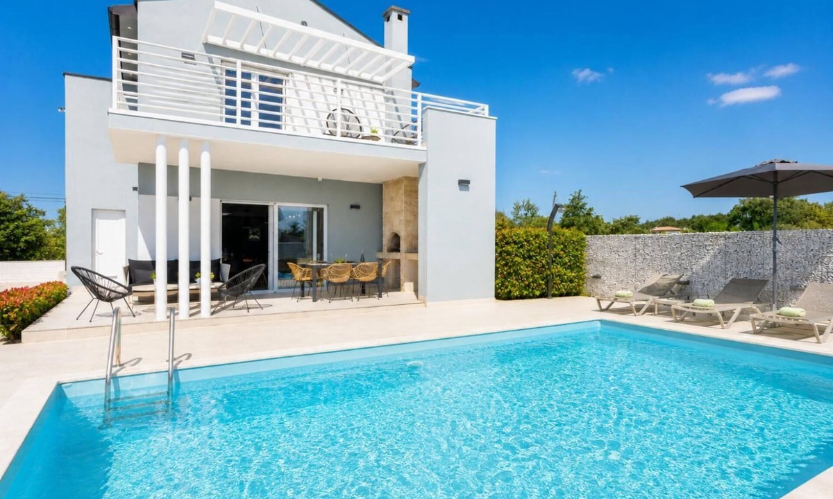 Svetvincenat Villa | Villa Ovis - Three Bedroom Villa, Sleeps 8
