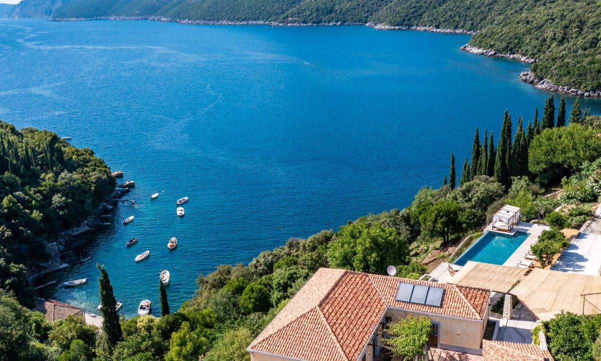 Molunat Villa | Villa Palma by Villas Guide