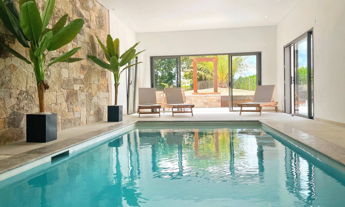 Marzan Villa | Villa Paloma – Heated Indoor Pool – Marzan