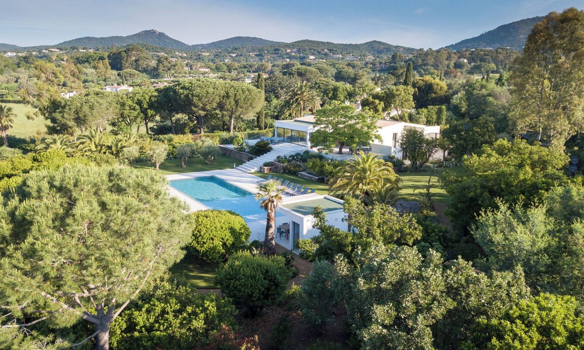 Grimaud Villa | Villa panoramic view of St Tropez