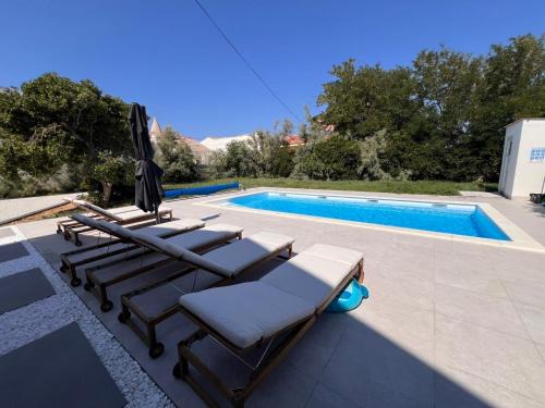 Pag Villa | Villa Paro