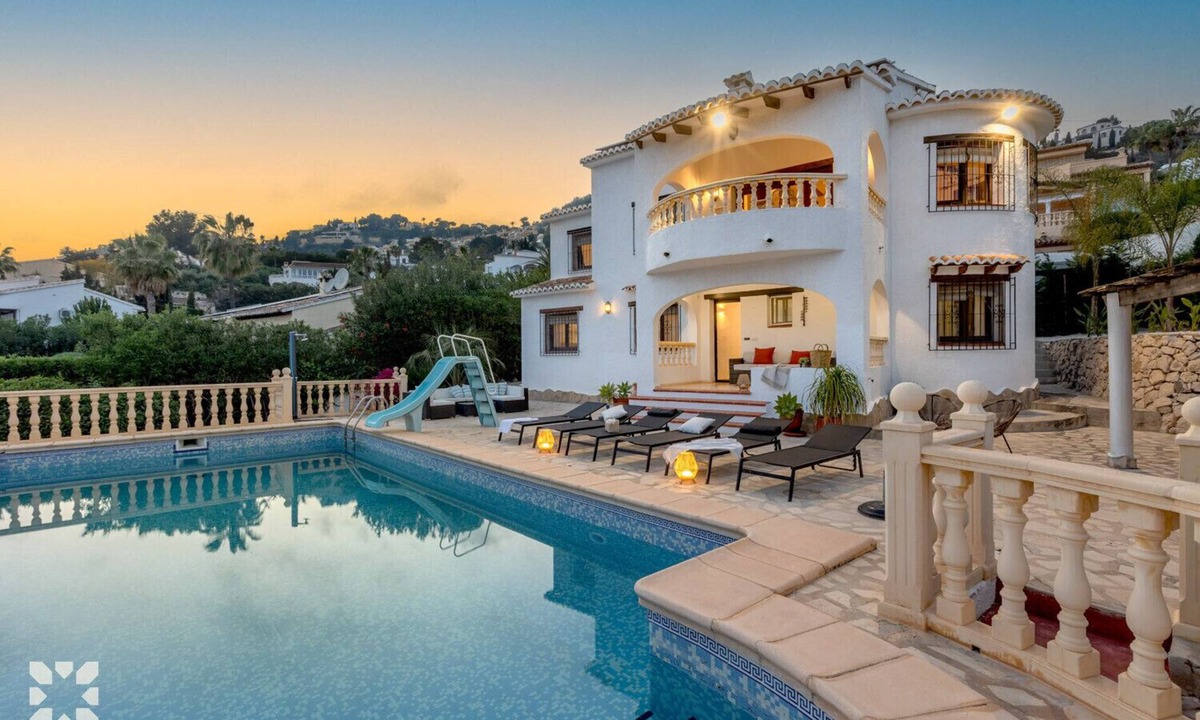 Pinar del Advocat Villa | Villa PERLA by Abahana Villas