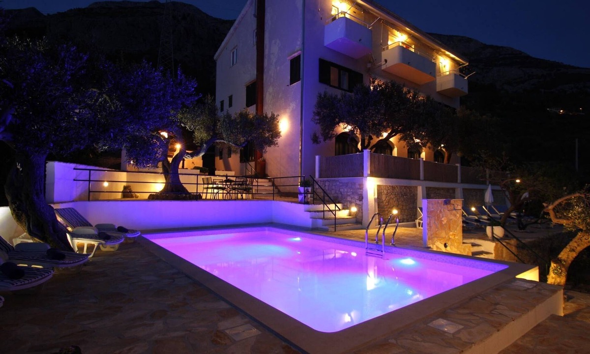Makarska Apartment | Villa Petra Apartment A8 with pool