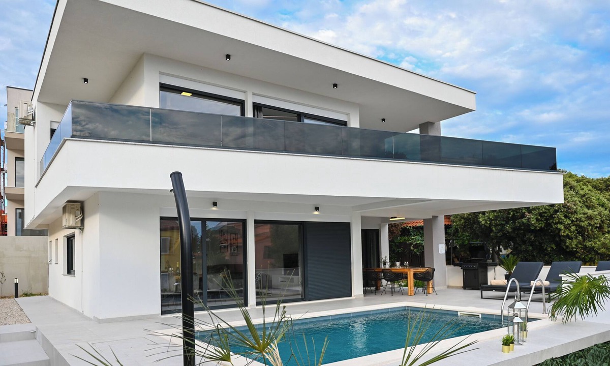 Mandre Villa | Villa Petra with Private Pool