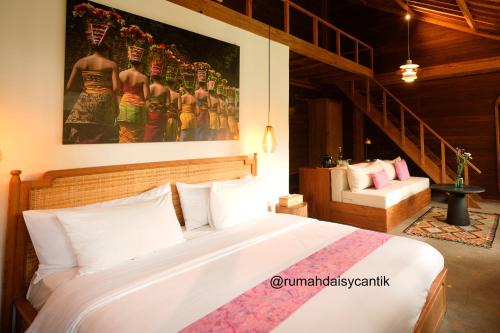 Nyambu Bed & Breakfast | Villa Pink