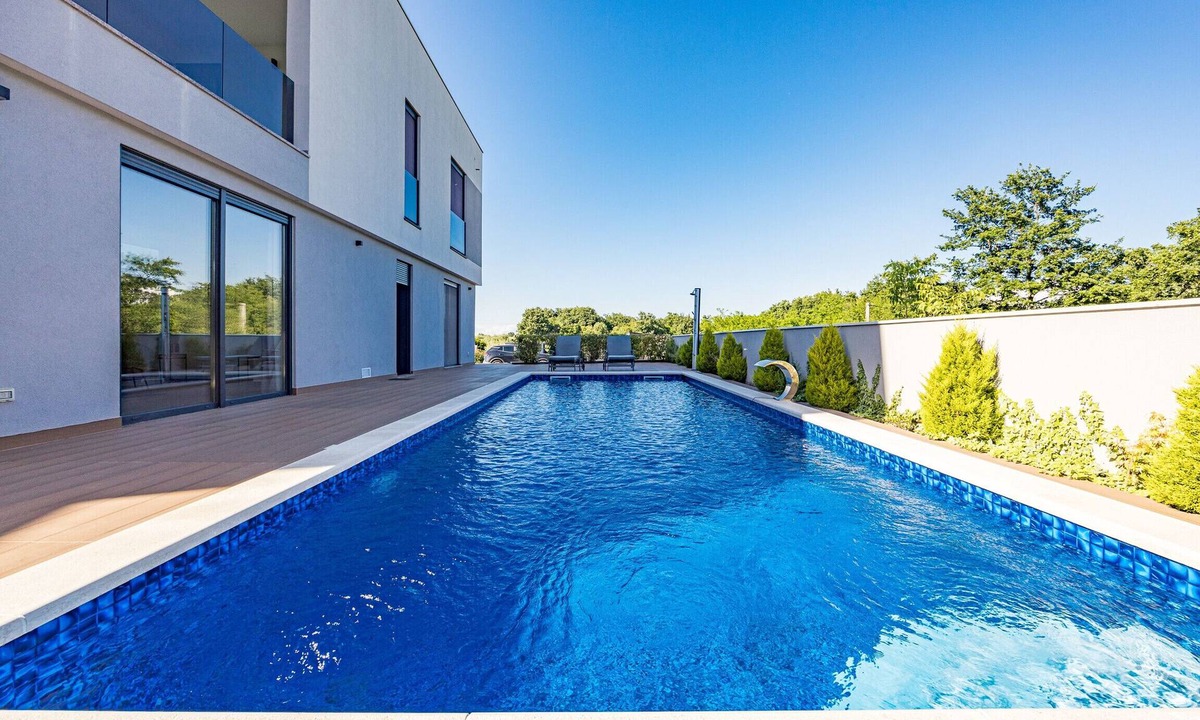 Cervar Villa | Villa Pinus with Pool, Game Room, Garden