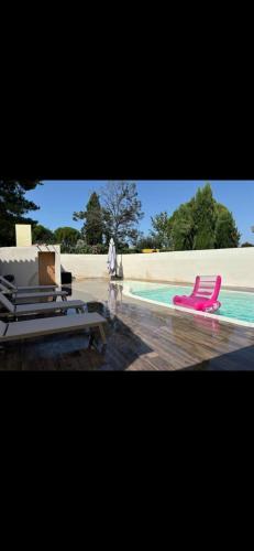 Lunel Villa | Villa , piscine , jacuzzi 10 min de la mer