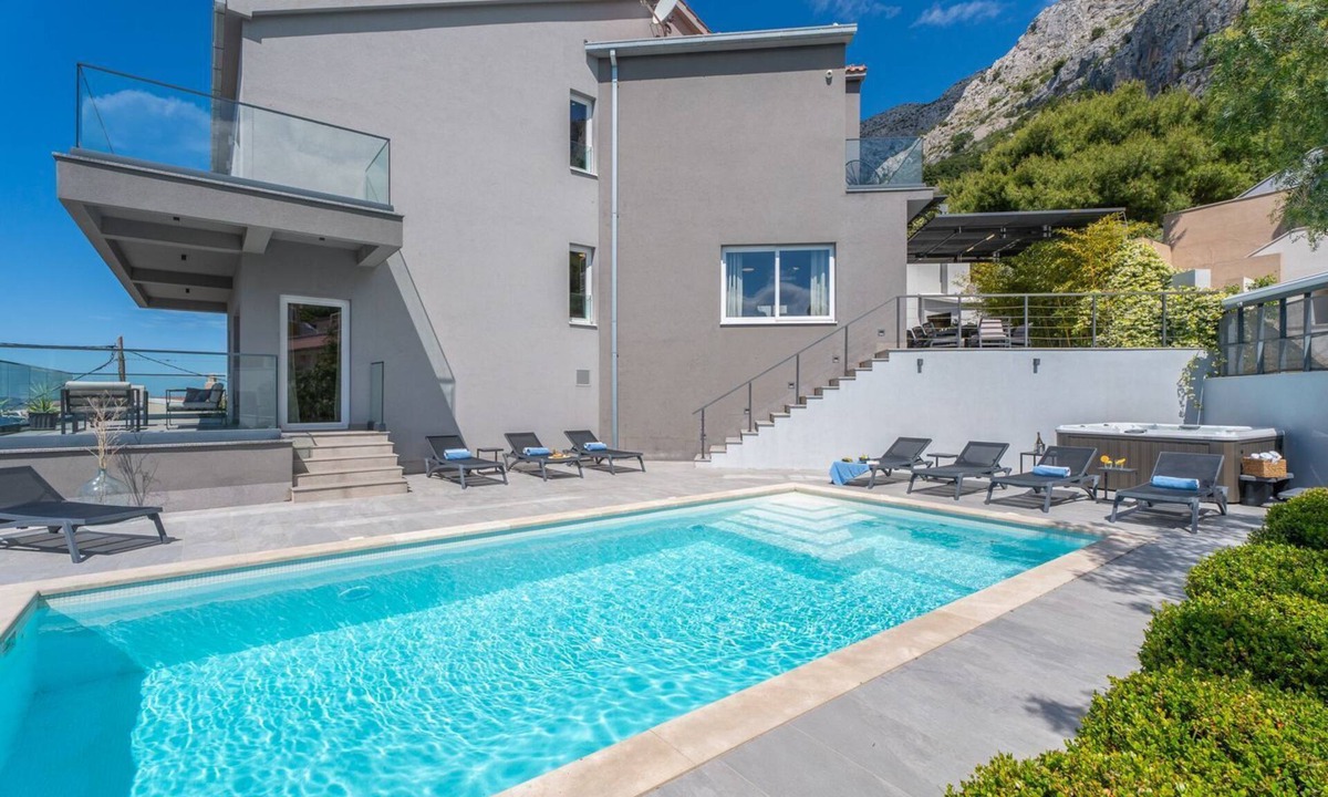 Mimice Villa | Villa Polly - Four Bedroom Villa, Sleeps 8