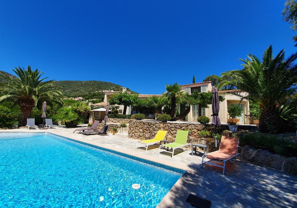 Cavalaire-sur-Mer Bed & Breakfast | Villa Port Sud