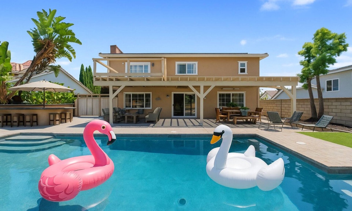 Mission Viejo Villa | Villa, Private Heated Pool, Spa, Outdoor Kitchen, BBQ, Disneyland, Beaches