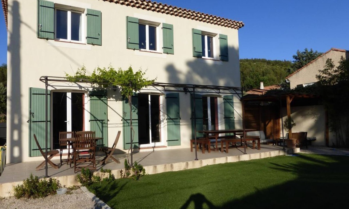 Ensues-la-Redonne House | Villa provençal 110 m² 8 pers close to calanques, inflatable jacuzzi.