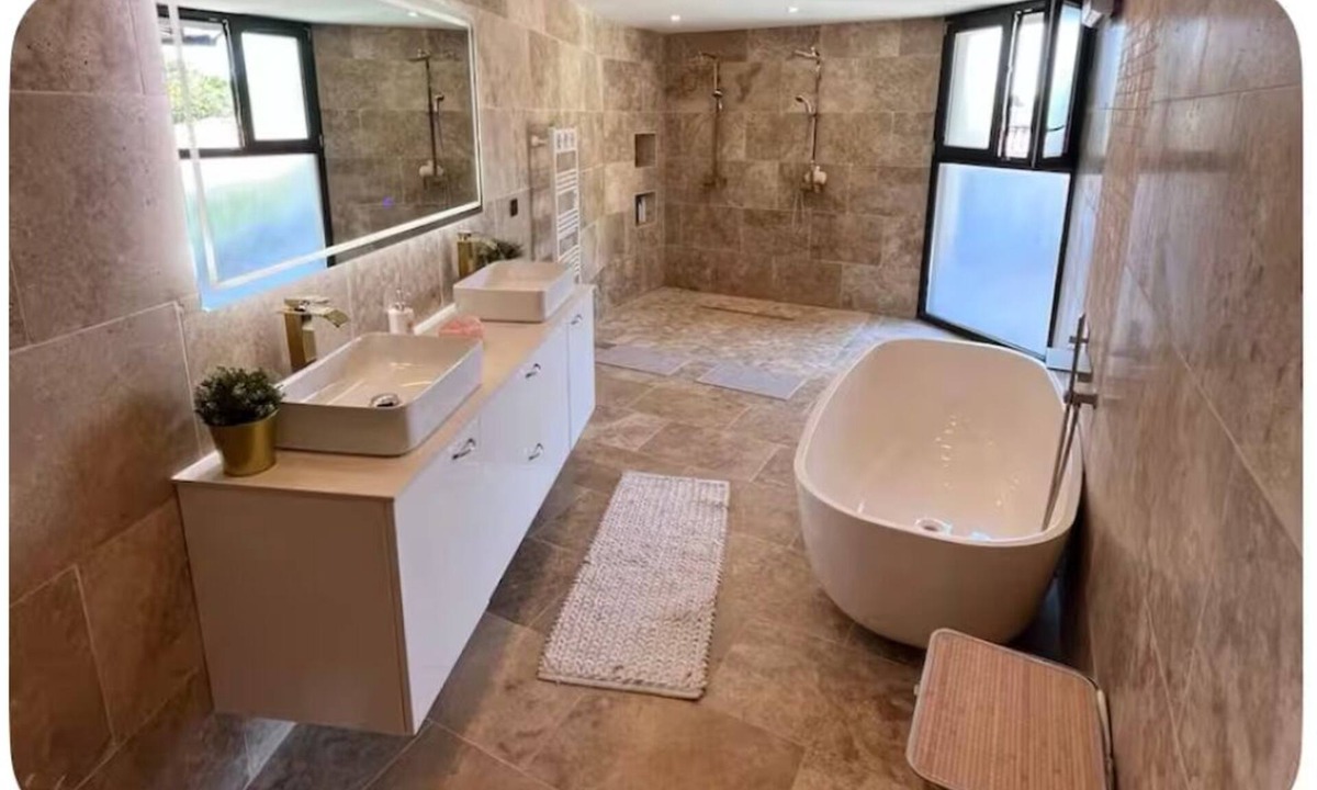 Piolenc House | Villa Provençale in Vaucluse