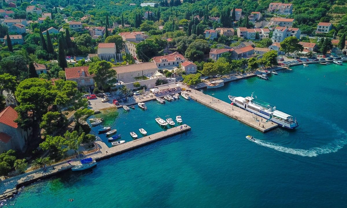 Zaton Villa | Villa Pugliesi - Five Centuries of History Dressed in Smart Luxury!
