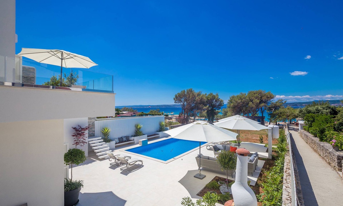 Punat Villa | Villa Punat seafront villa by Wiibuk (Kvarner - Punat)
