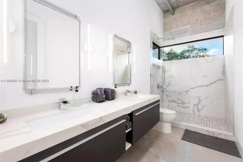 Biscayne Park Villa | Villa Retro Mirage