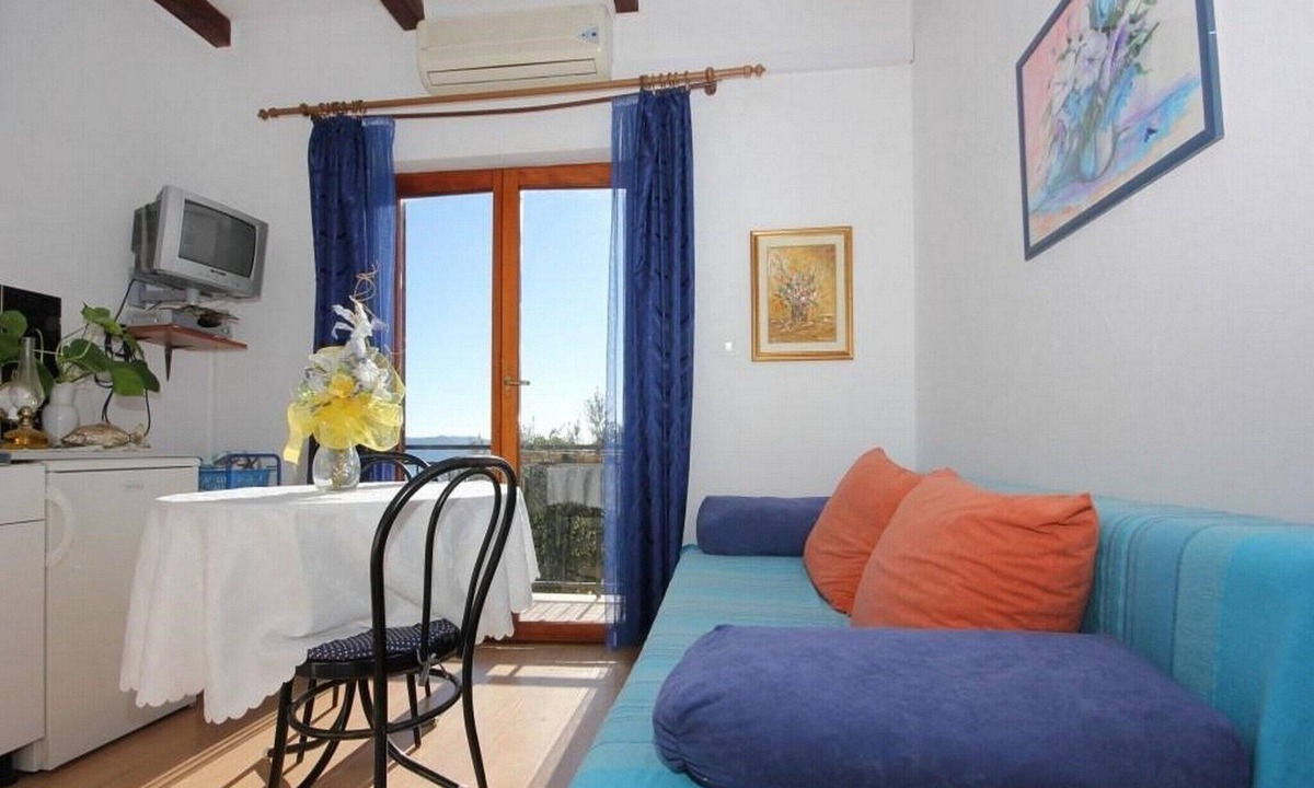 Brsecine Apartment | Villa Ro - Ela - One Bedroom Apartment with Balcony and Sea View - A1