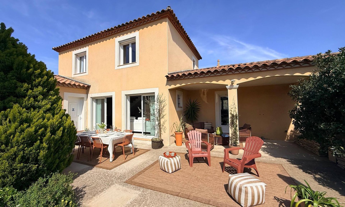 Les Amarats Villa | Villa Romarin - Family home in the heart of the southern Mediterranean