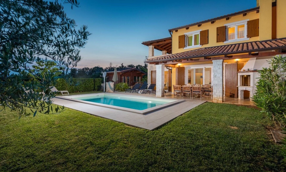Susnjici Villa | Villa Rosalija with pool and sauna