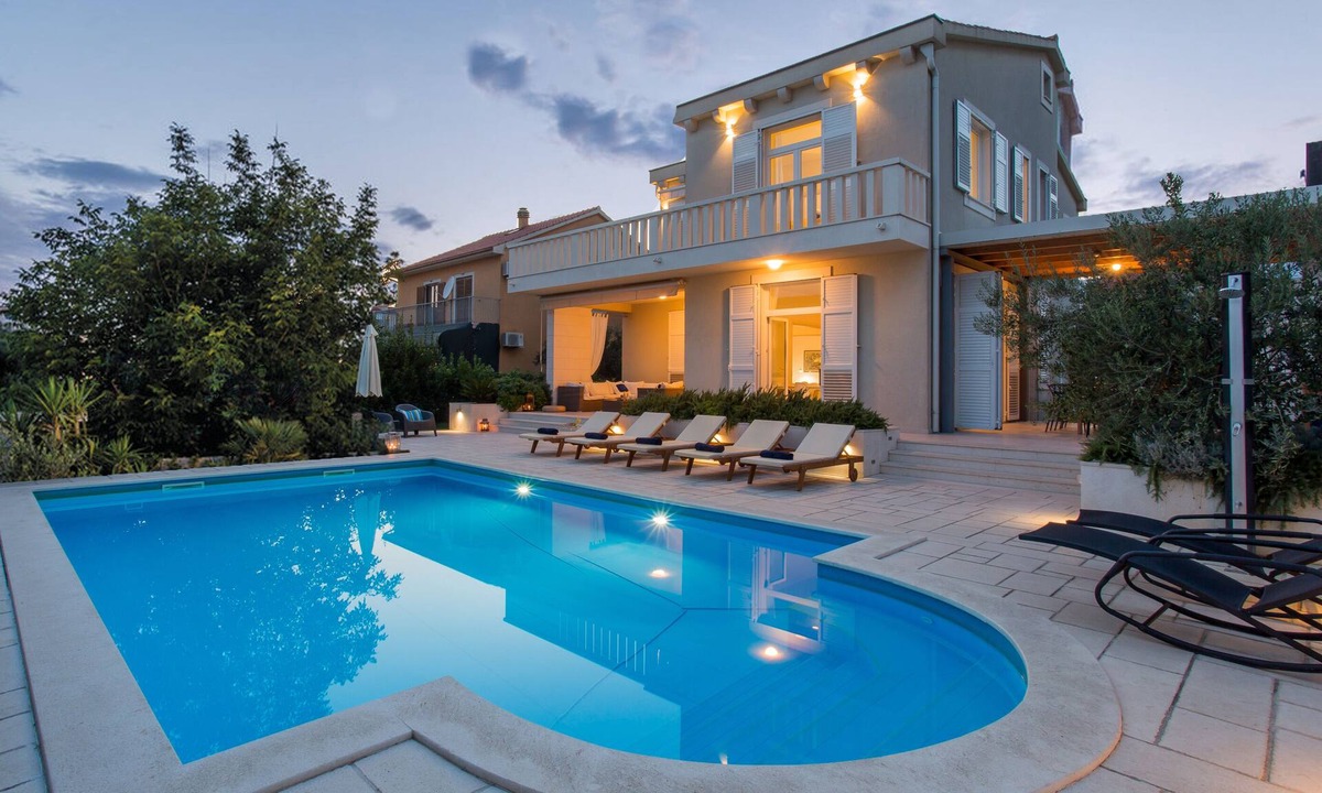 Kastel Stafilic Villa | Villa Rotondo-charming villa with heated swiming pool few steps from beach