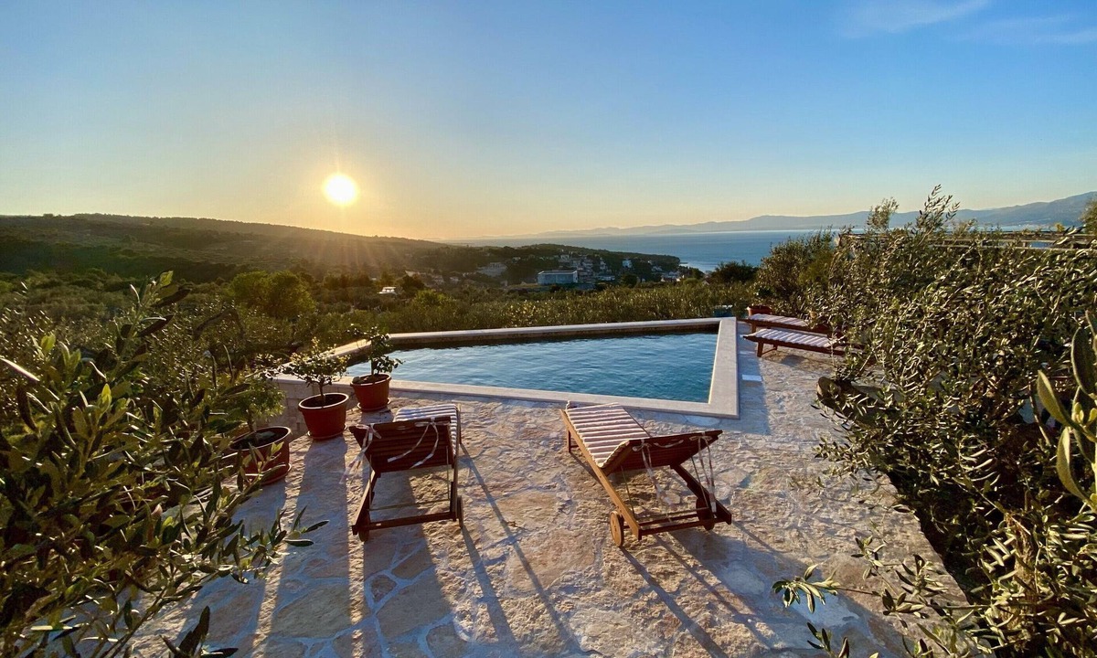 Splitska Villa | Villa Roza - One Bedroom with Swimming Pool