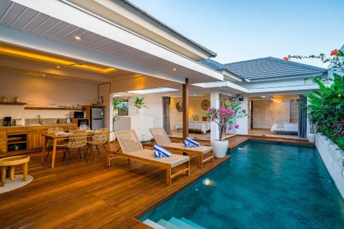 Beraban Villa | Villa Ryky - 2BR Private Luxury Villa in Nyanyi Beach