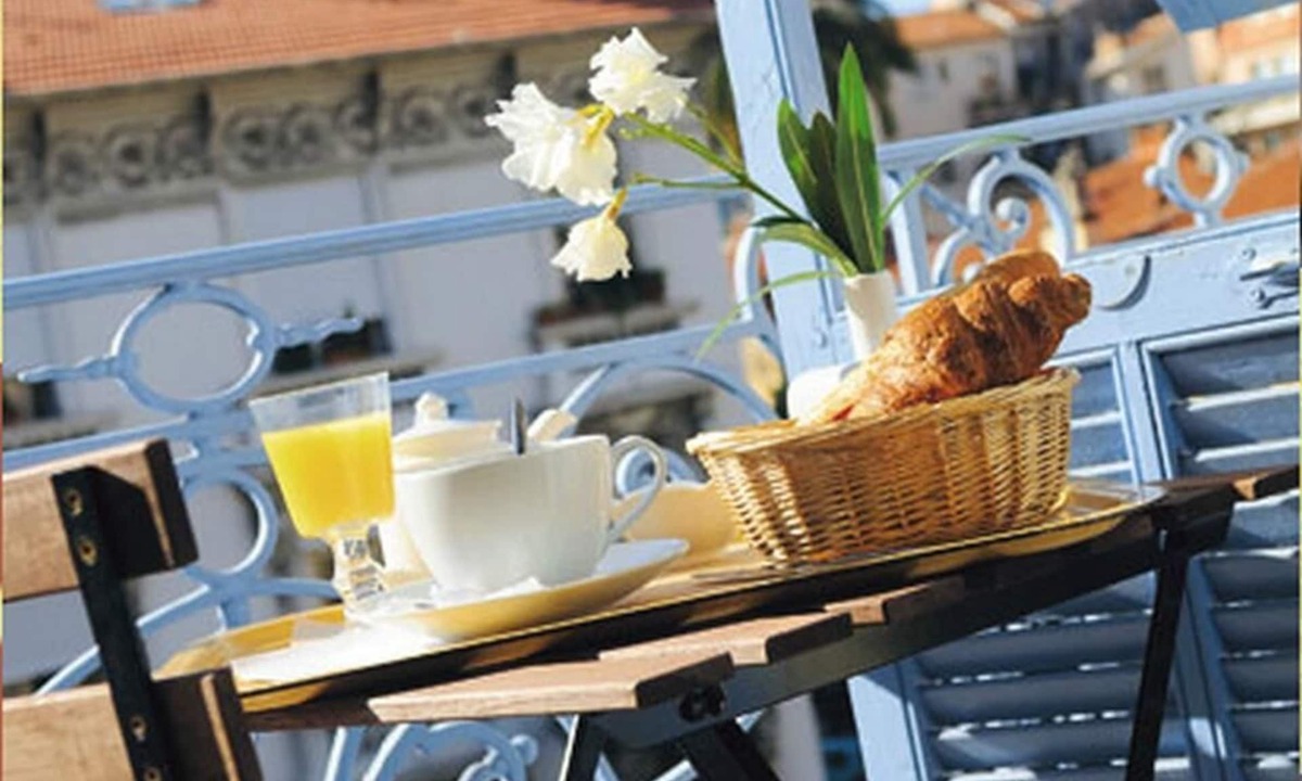 Liberation Hotel | Villa Saint Hubert