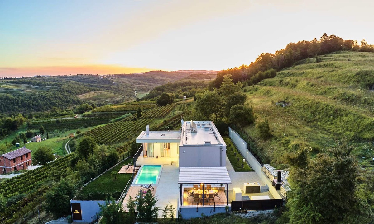 Momjan Villa | Villa San Mauro - Four Bedroom Villa, Sleeps 8