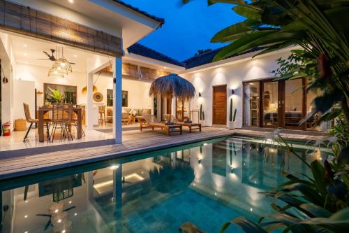 Beraban Villa | Villa Sana - Private 2BR Villa with Pool, 5 Minutes from the Beach