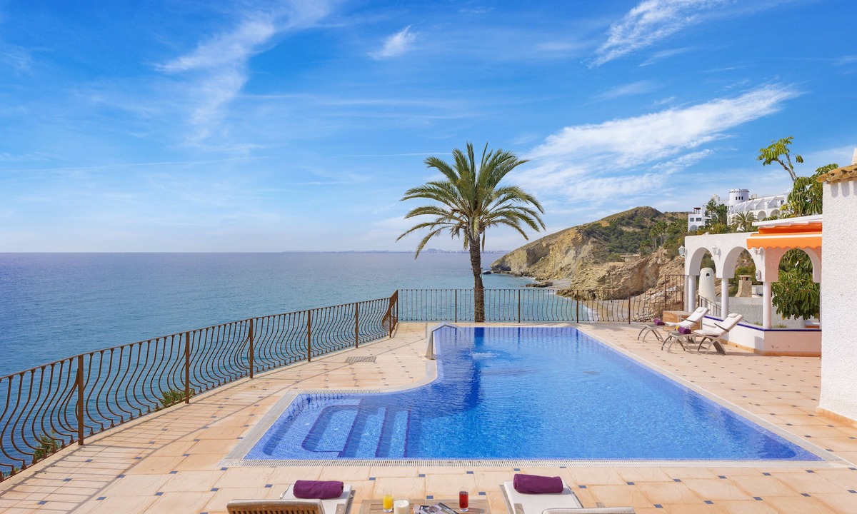 Villajoyosa Villa | Villa Scirocco Montiboli by Buccara