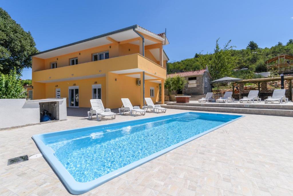 Marina Villa | Villa Sellina